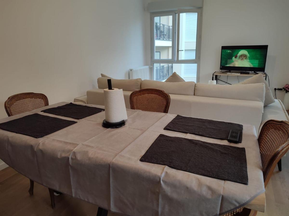 Chambre Privee Dans Un Nouvel Appartement Partage Pres De Paris Avec Parking Gratuit Chevilly-Larue Kültér fotó