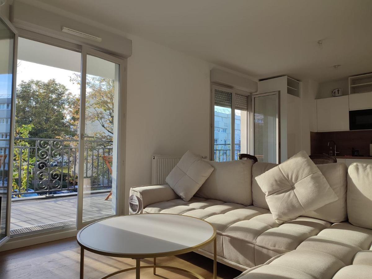 Chambre Privee Dans Un Nouvel Appartement Partage Pres De Paris Avec Parking Gratuit Chevilly-Larue Kültér fotó