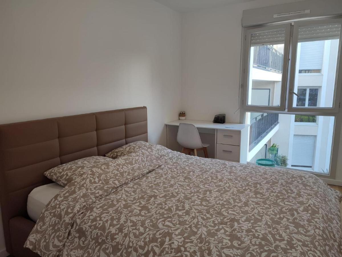 Chambre Privee Dans Un Nouvel Appartement Partage Pres De Paris Avec Parking Gratuit Chevilly-Larue Kültér fotó